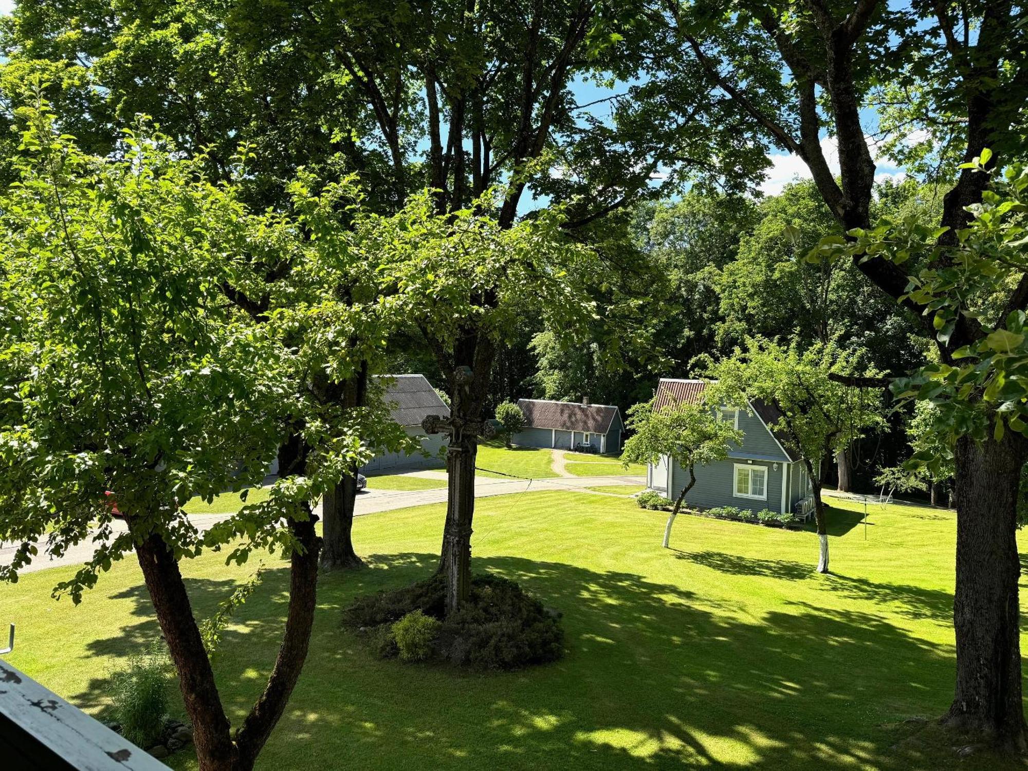 Maple House - Sodyba Tarp Klevu Utena Kültér fotó